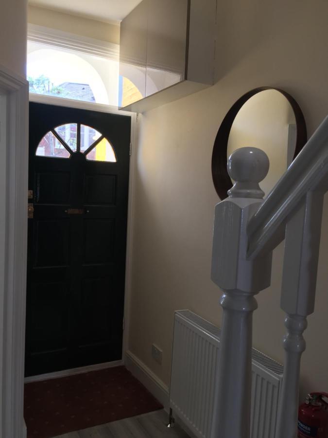 Yellow House Chelsea Bed & Breakfast London Exterior photo